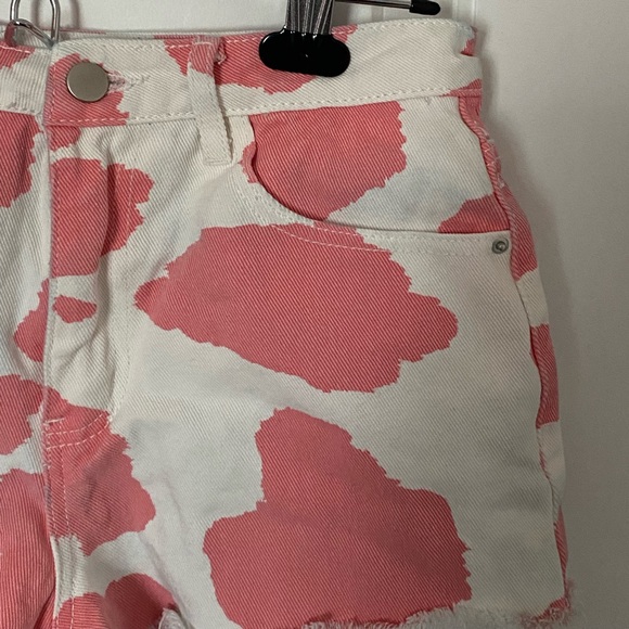 Pink Cow Print Shorts - Picture 2 of 3